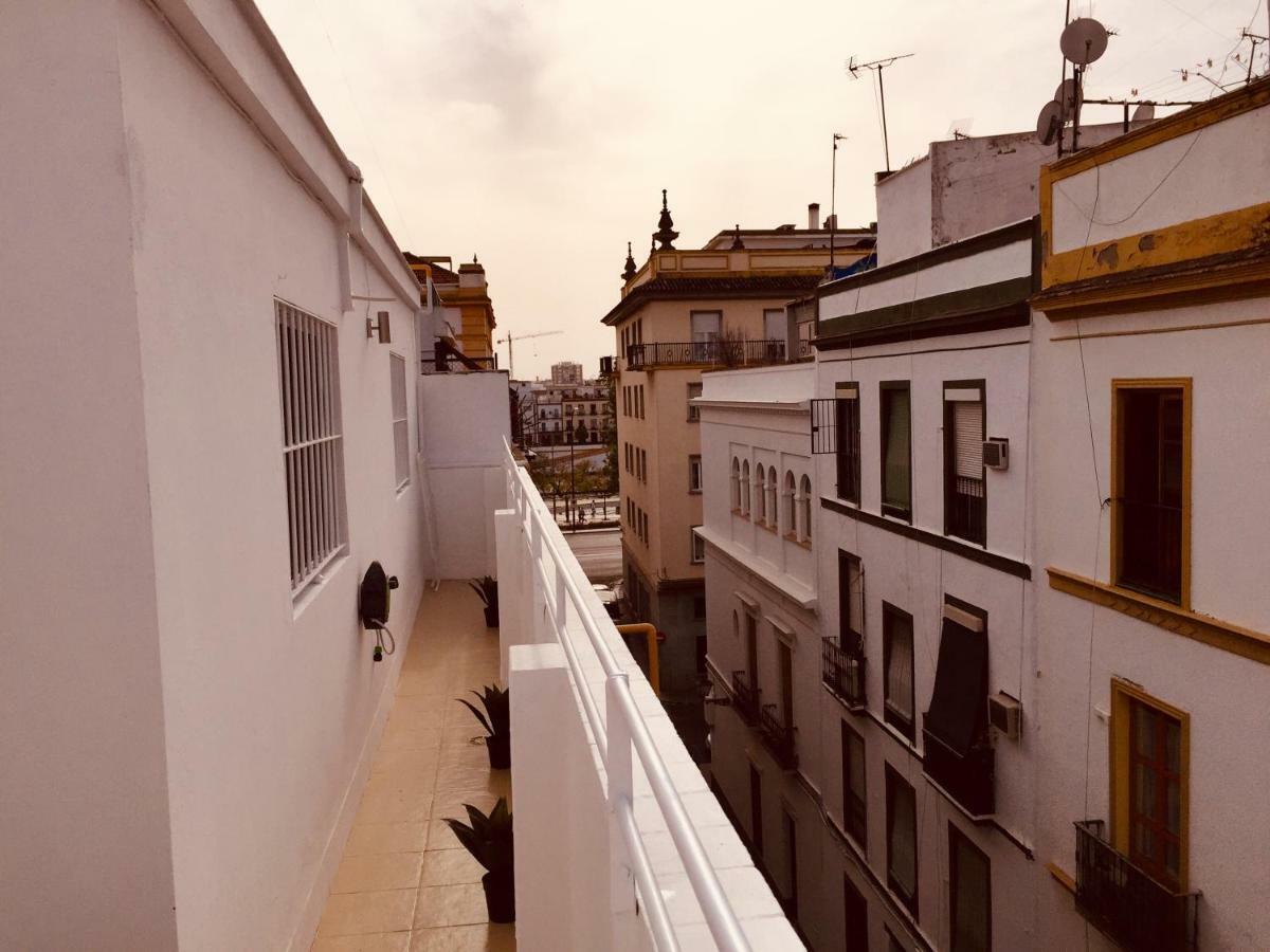 Atico En El Arenal. Real De La Carreteria Apartment Seville Luaran gambar